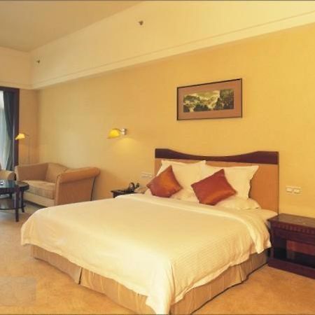 Phoenix Hotel Wuyi Giang Môn Phòng bức ảnh